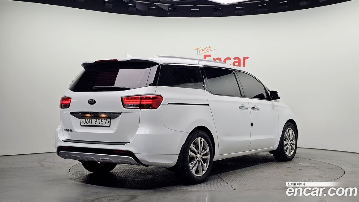 Kia Canival 2018