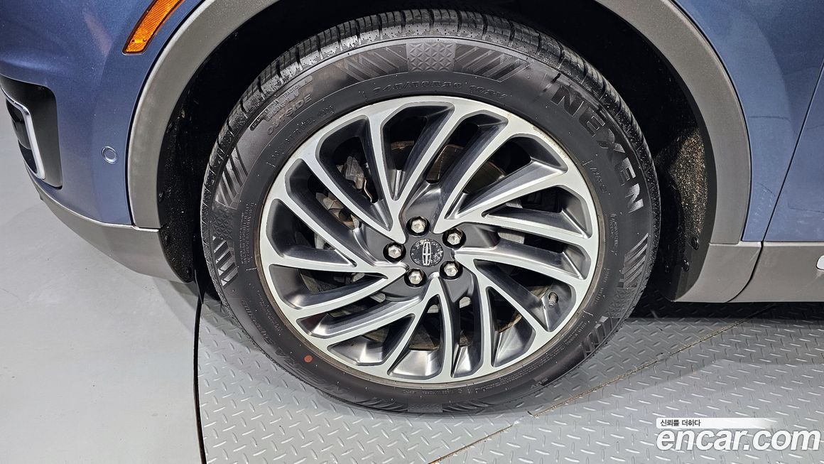 Lincoln Nautilus 2019