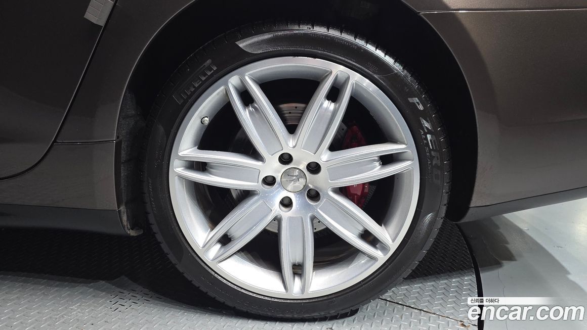 Maserati Quattroporte 2016