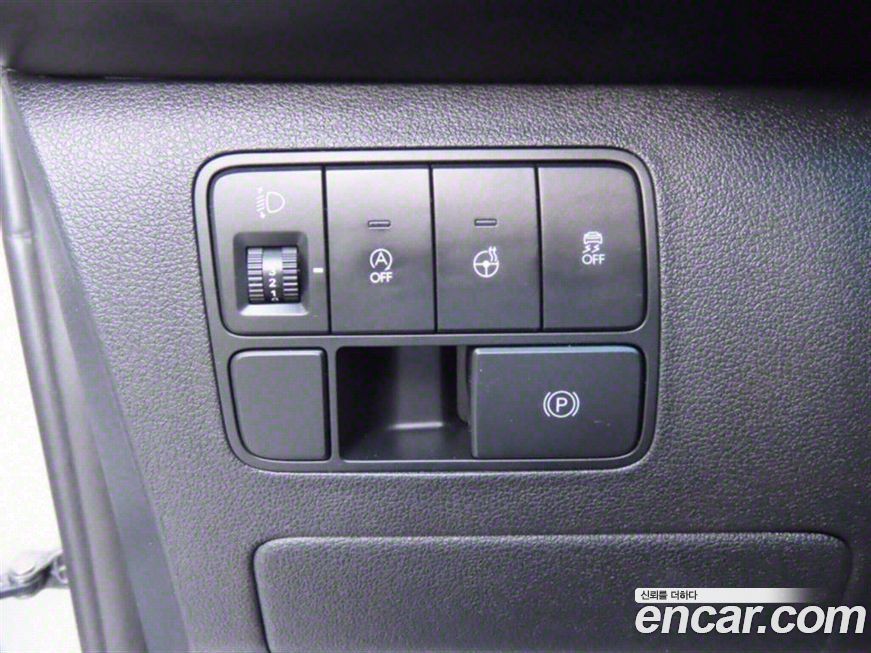 Hyundai Staria 2025