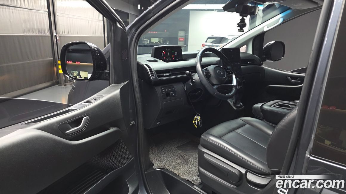 Hyundai Staria 2022