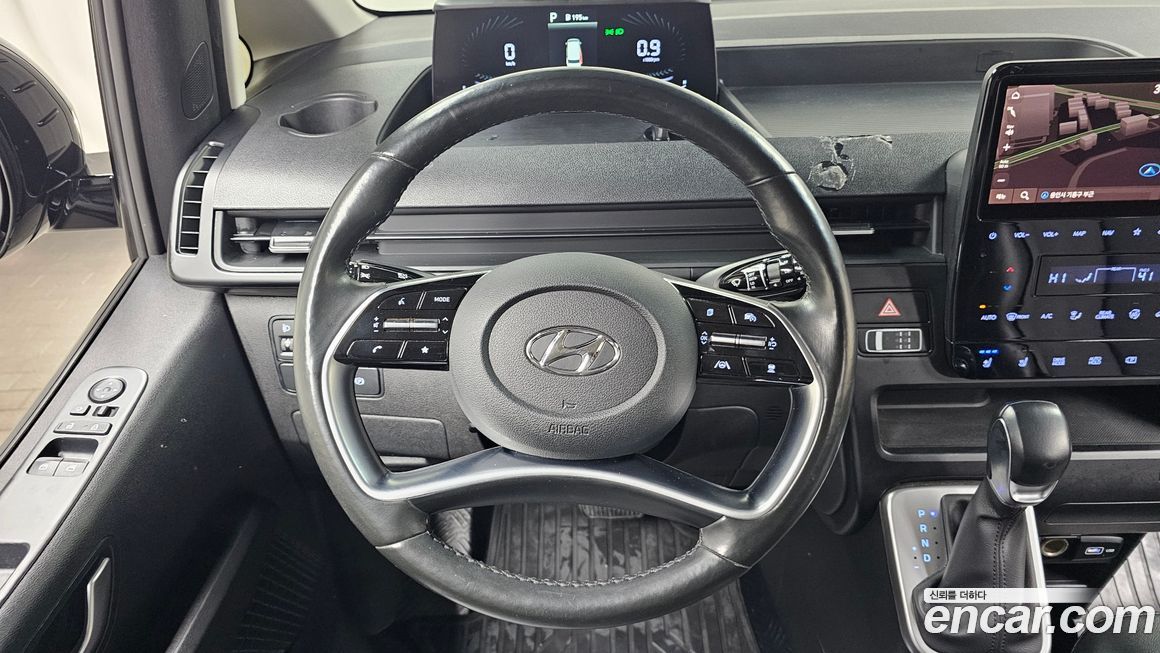 Hyundai Staria 2022