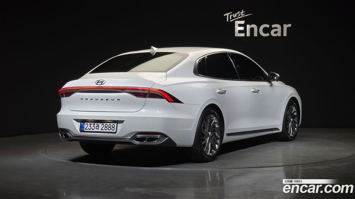 Hyundai Grandeur 2020