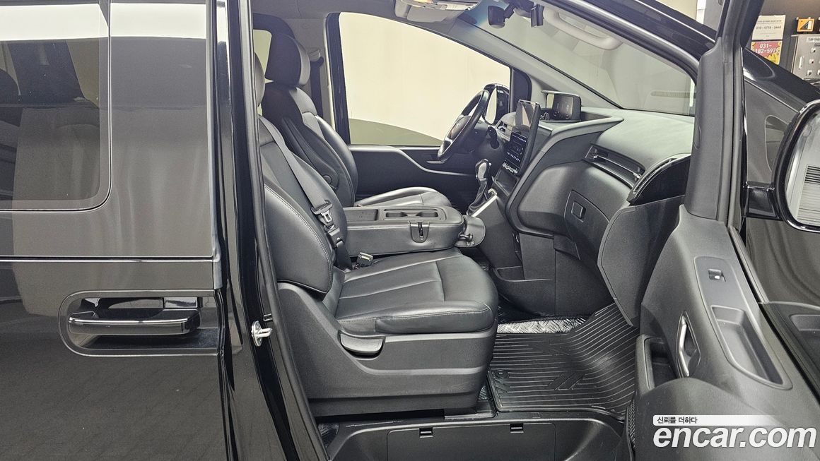 Hyundai Staria 2022