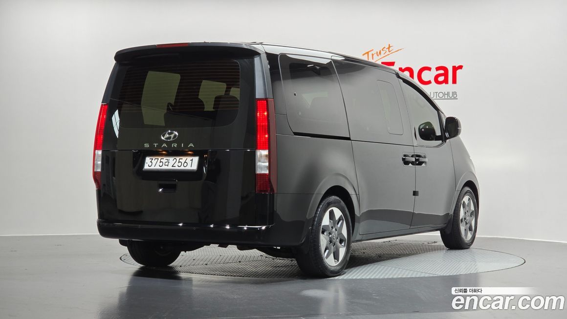 Hyundai Staria 2022