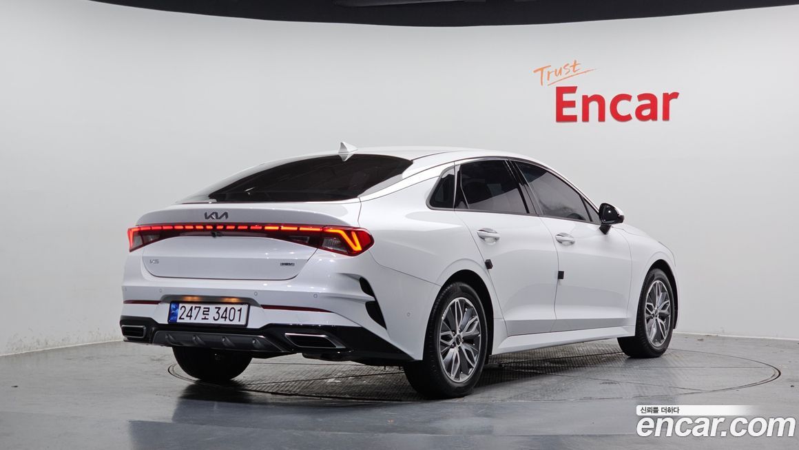 Kia K5 2023