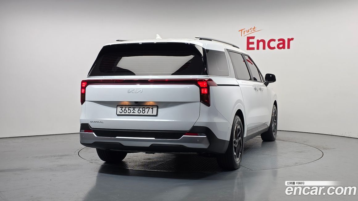 Kia Canival 2024