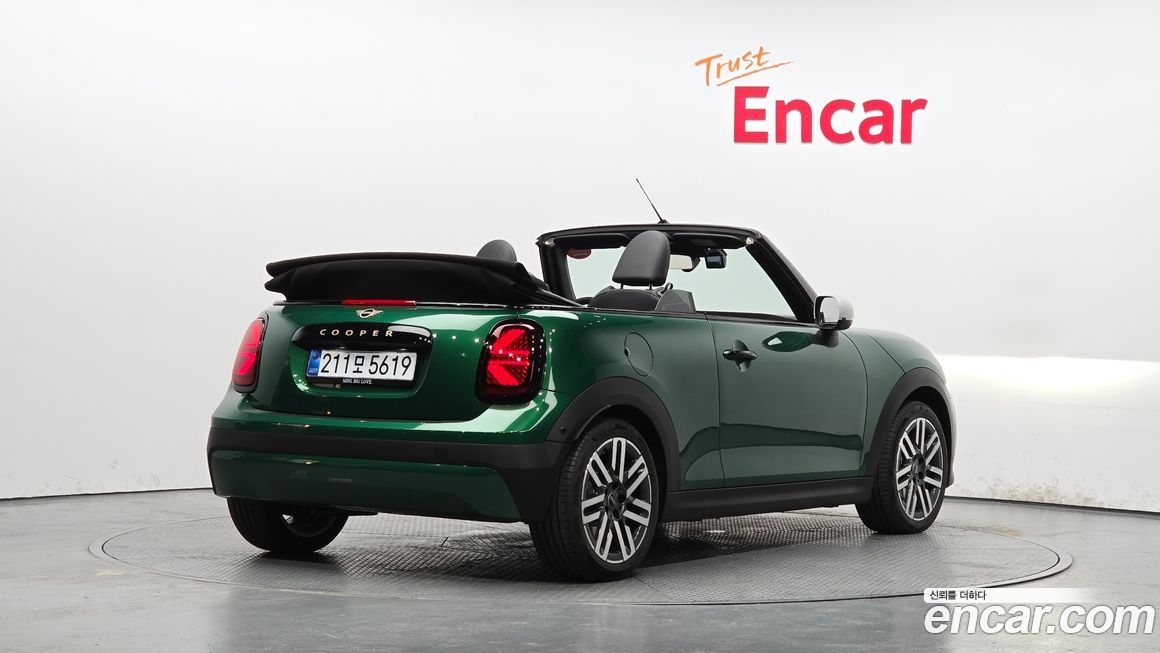 Mini Cooper Convertible 2025