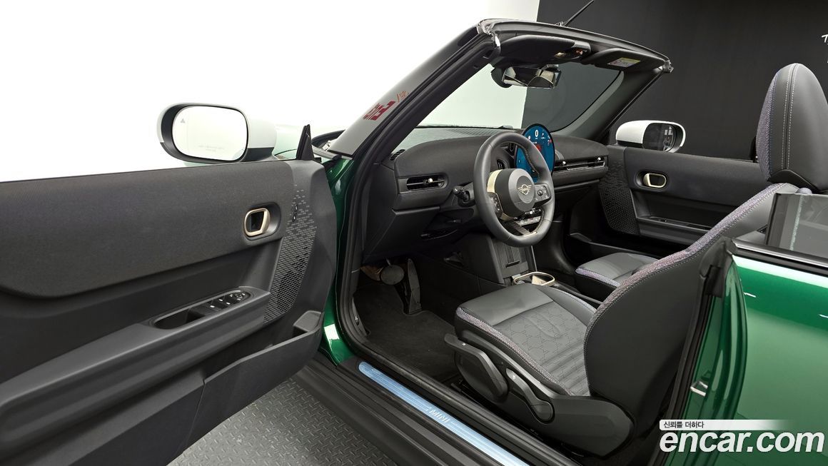 Mini Cooper Convertible 2025