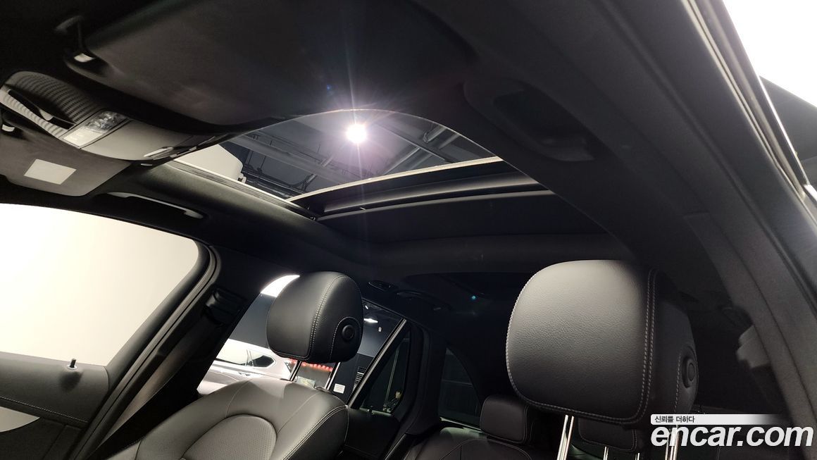 Mercedes-Benz GLC-Class 2021