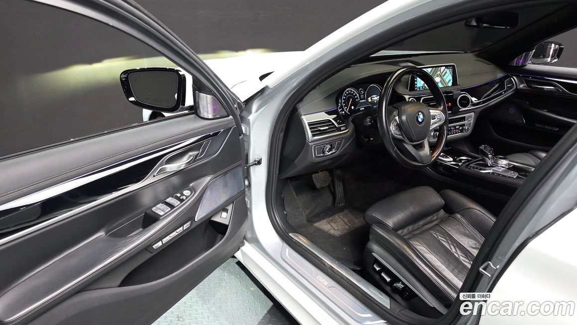 BMW 7-Series 2016