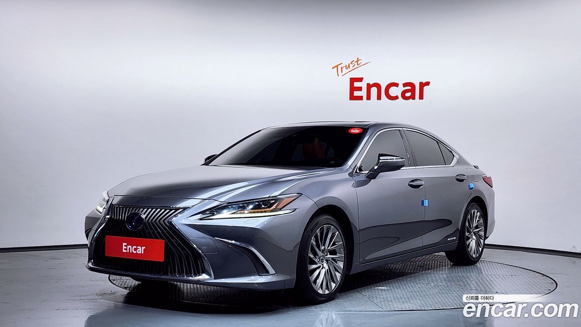 Lexus ES 2019
