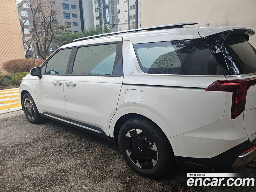 Kia Canival 2024
