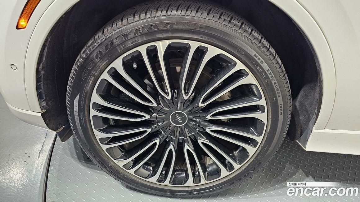 Lincoln Aviator 2021