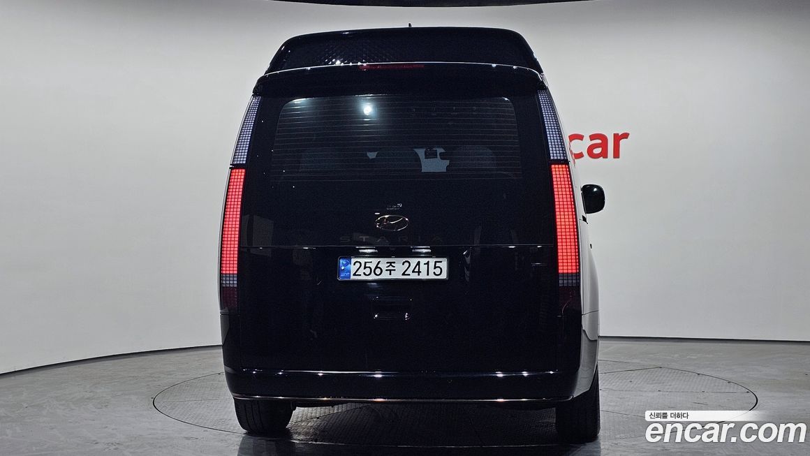 Hyundai Staria 2023