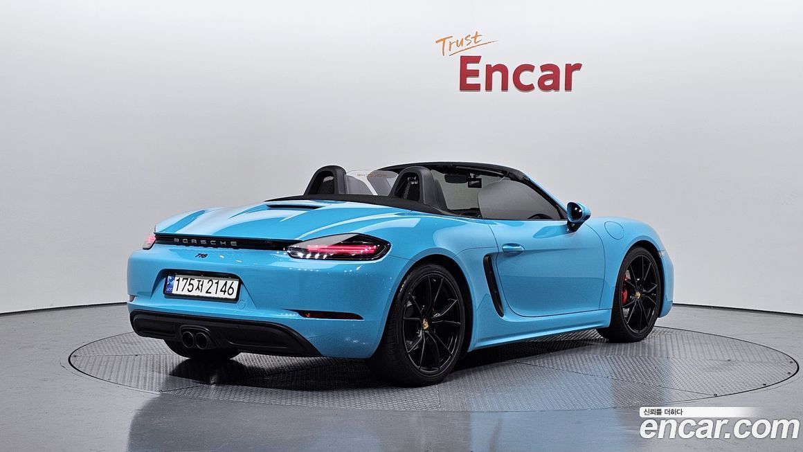 Porsche 718 2017