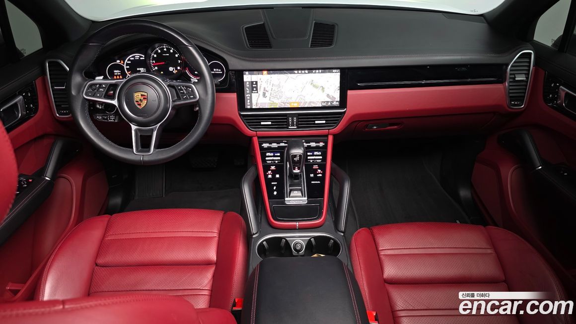 Porsche Cayenne 2021