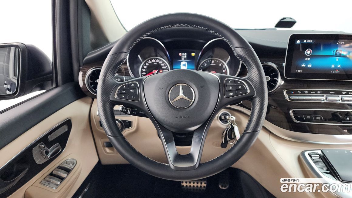 Mercedes-Benz V-Class 2022