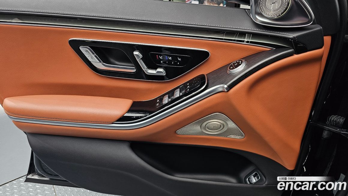 Mercedes-Benz S-Class 2021