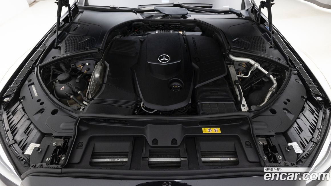 Mercedes-Benz S-Class 2022