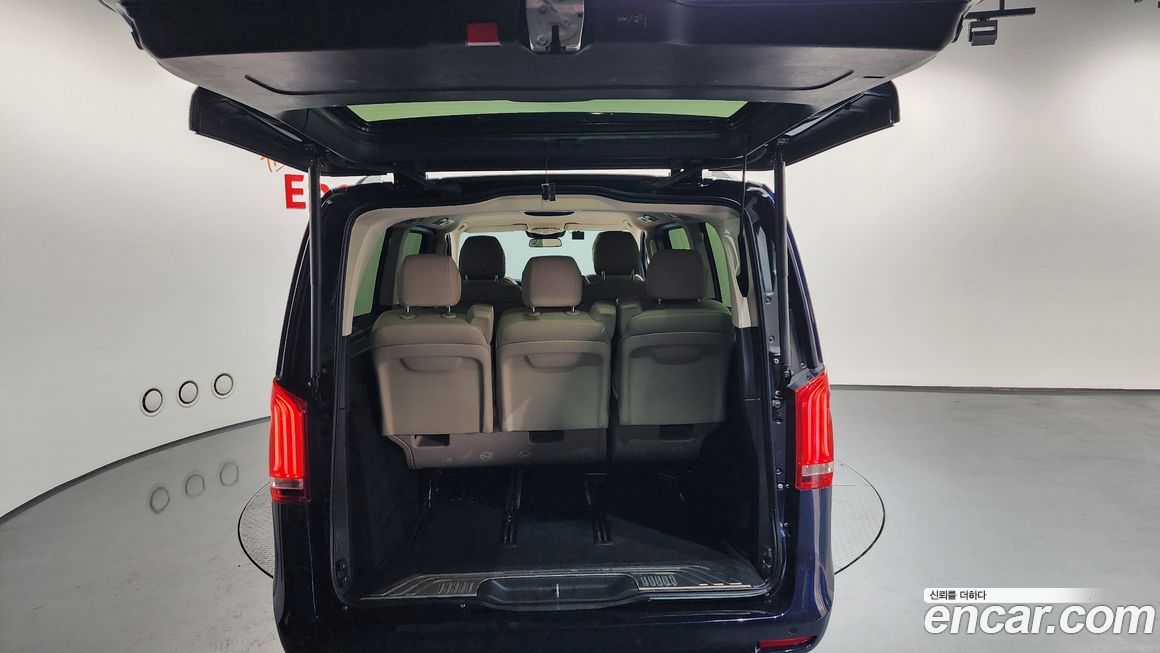 Mercedes-Benz V-Class 2022