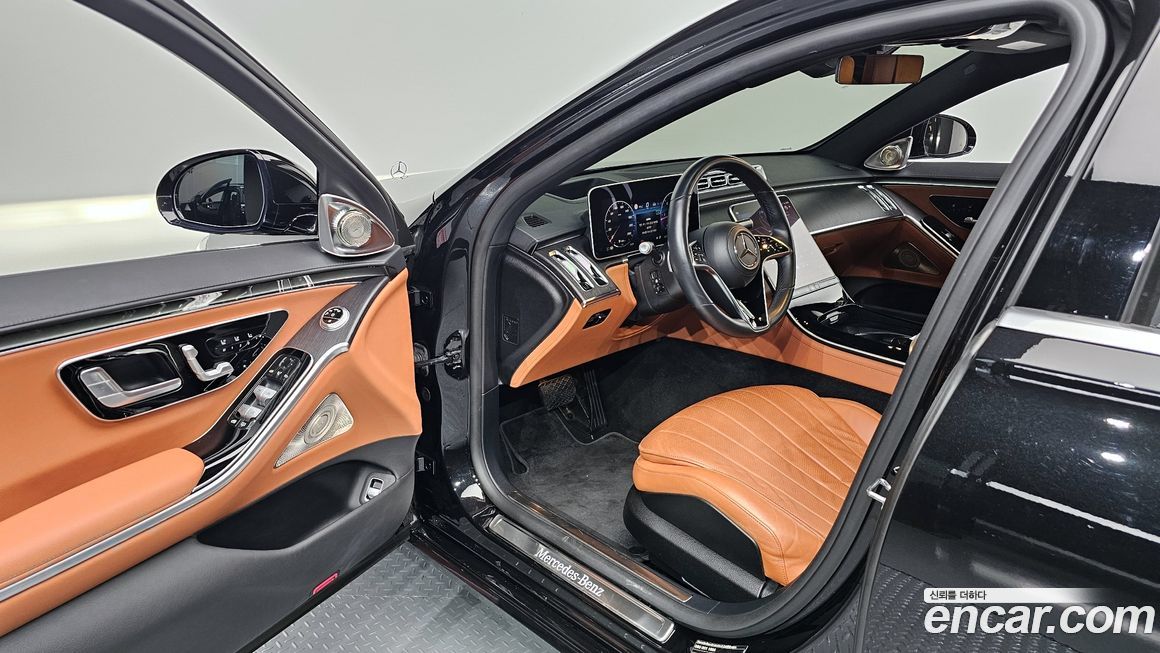 Mercedes-Benz S-Class 2021