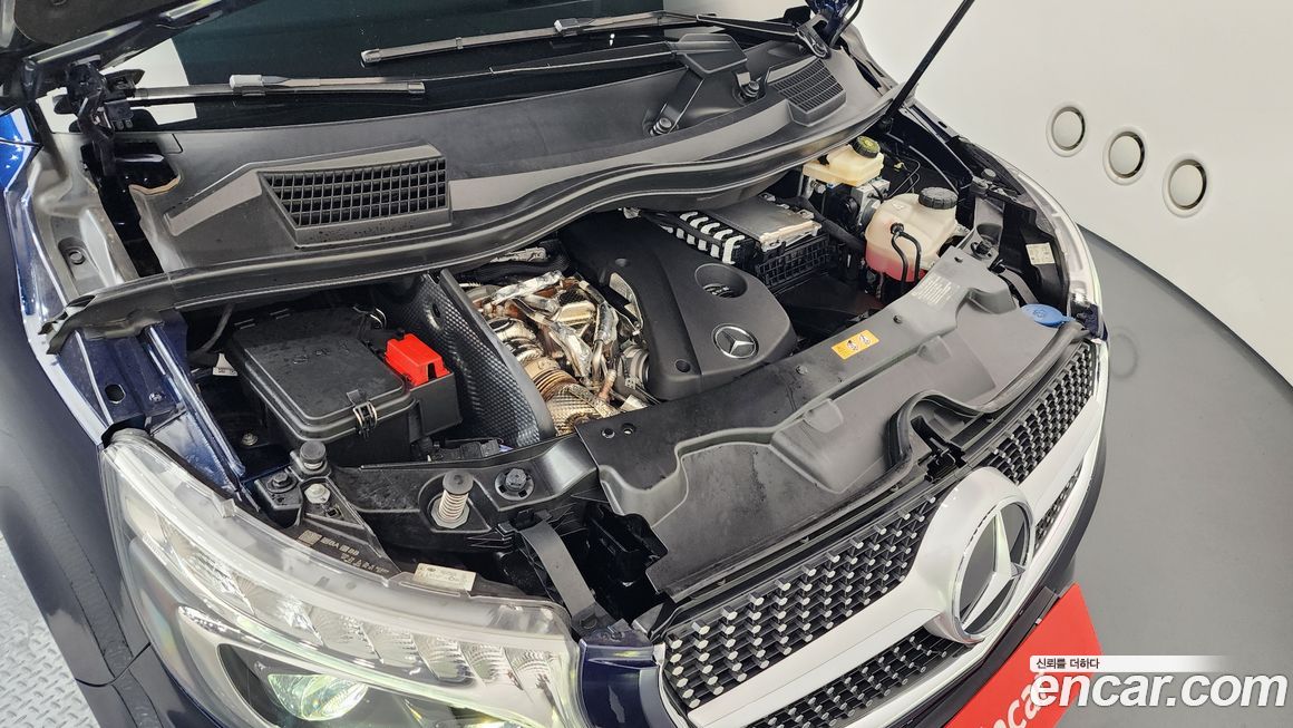 Mercedes-Benz V-Class 2022