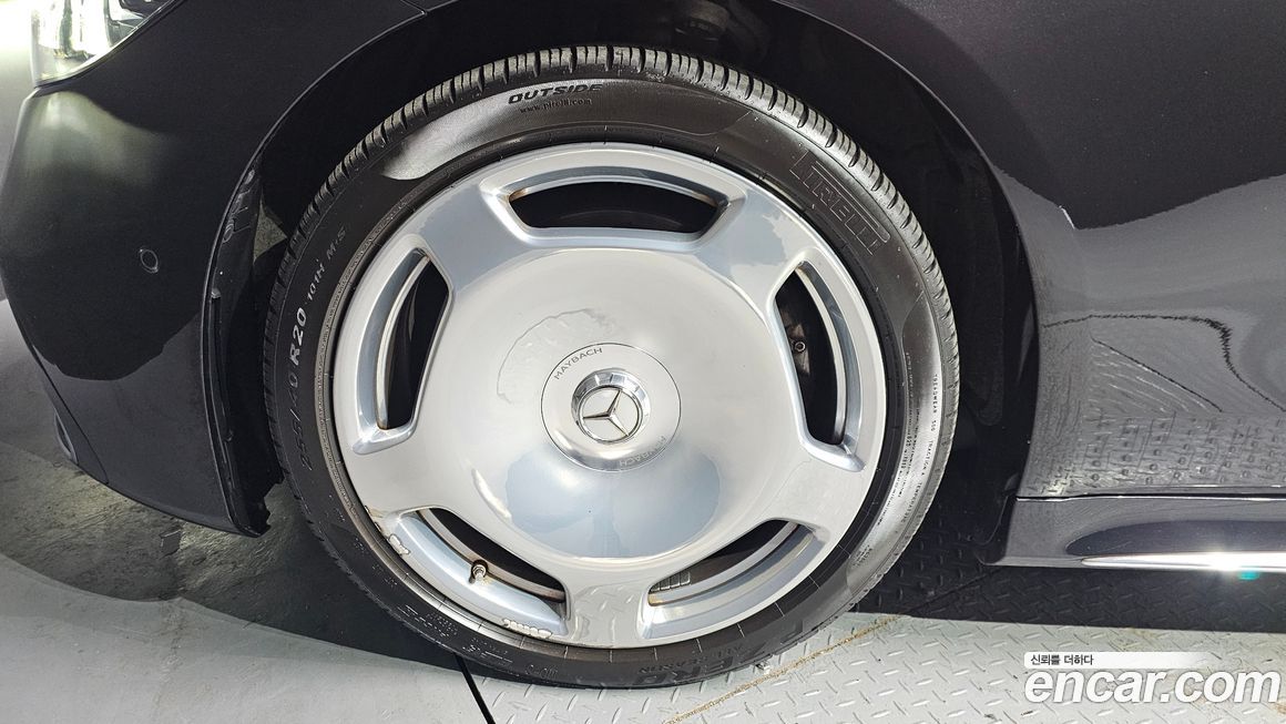 Mercedes-Benz S-Class 2024