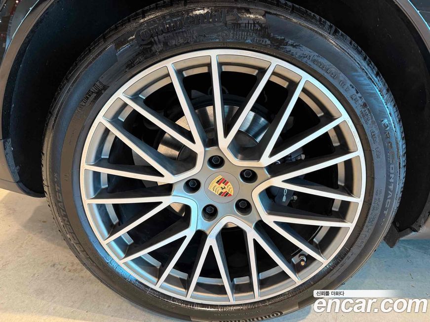 Porsche Cayenne 2023