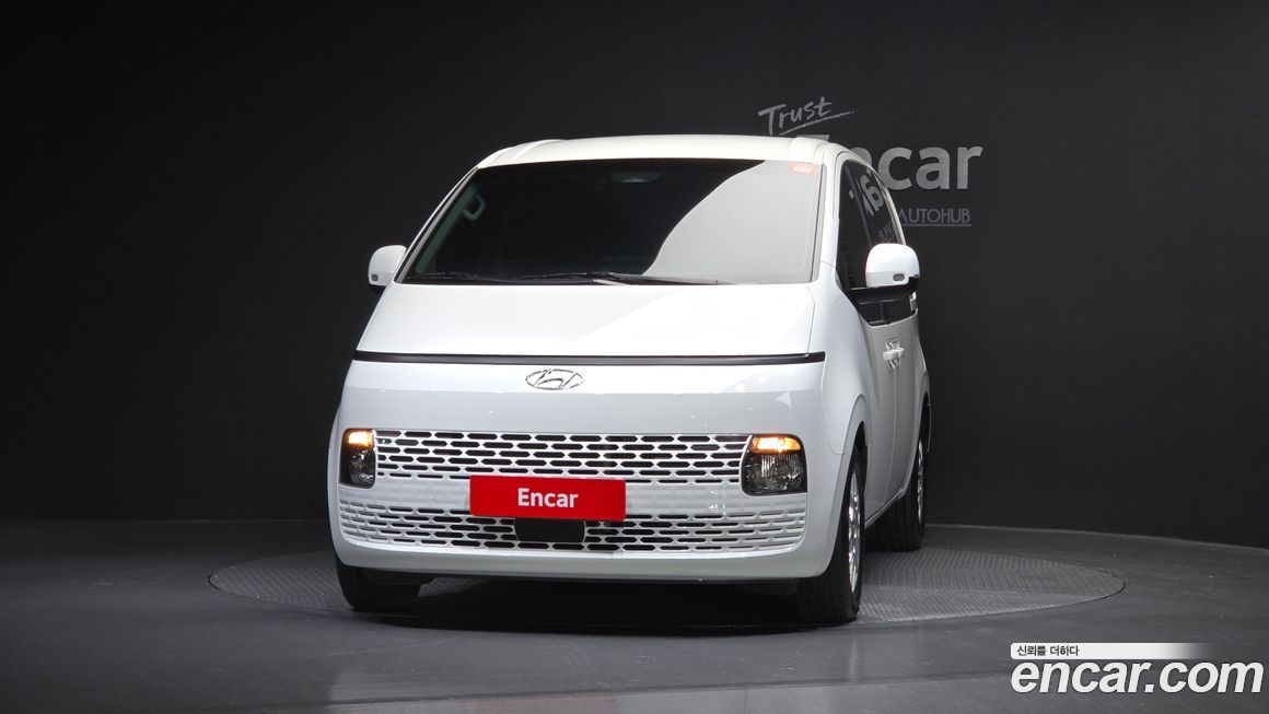 Hyundai Staria 2023