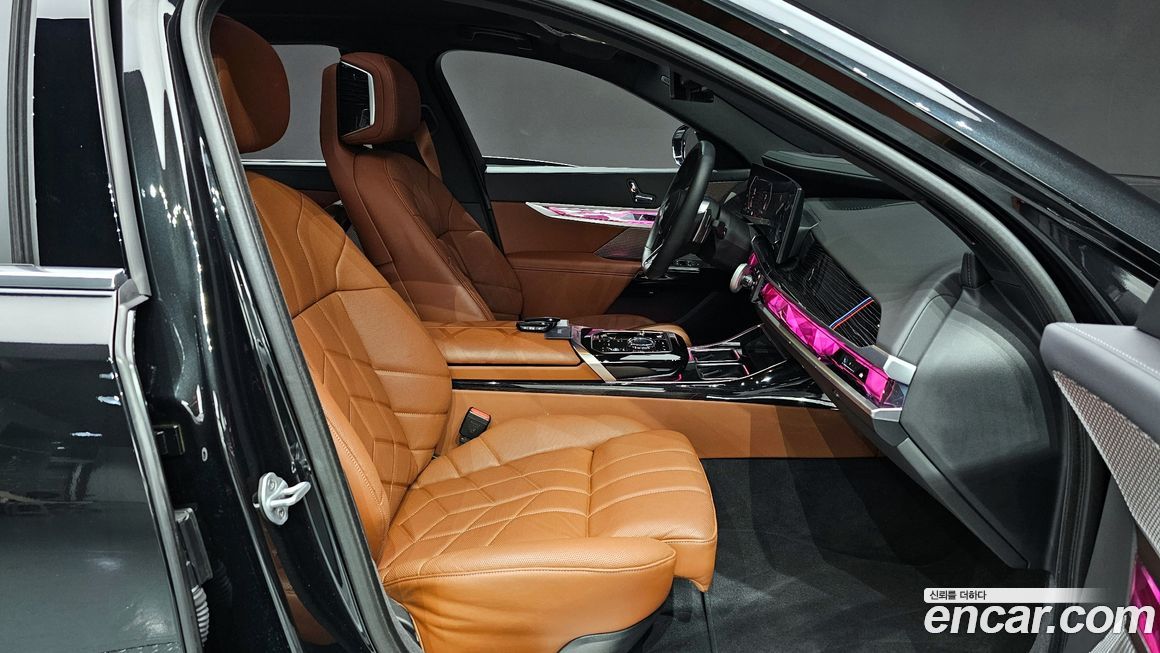 BMW 7-Series 2025