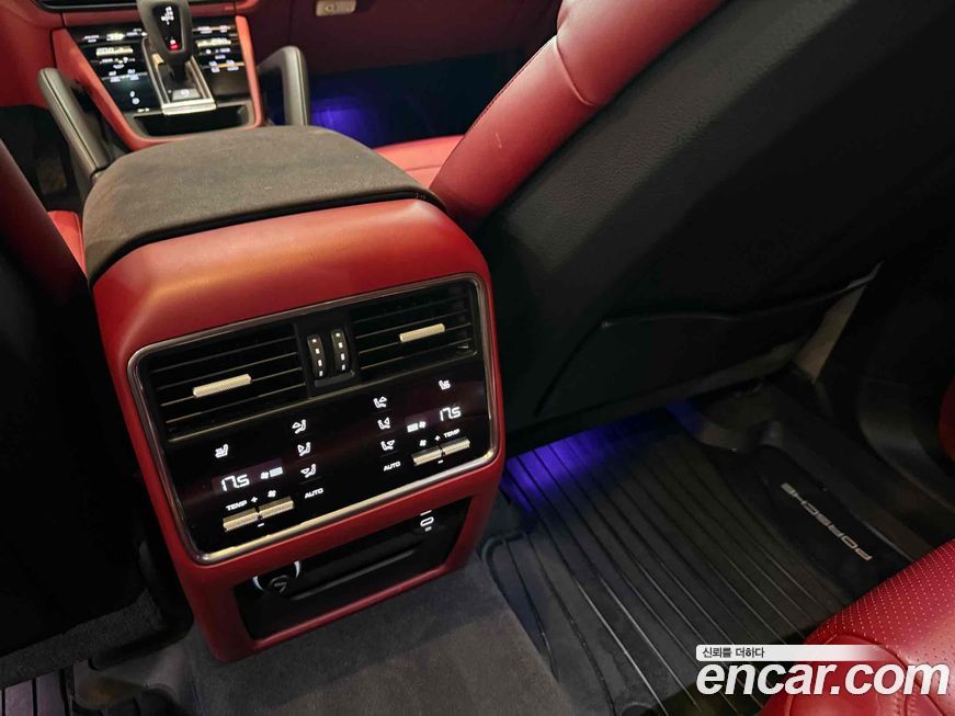 Porsche Cayenne 2023