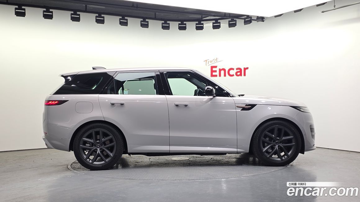 Land Rover Range Rover Sport 2025