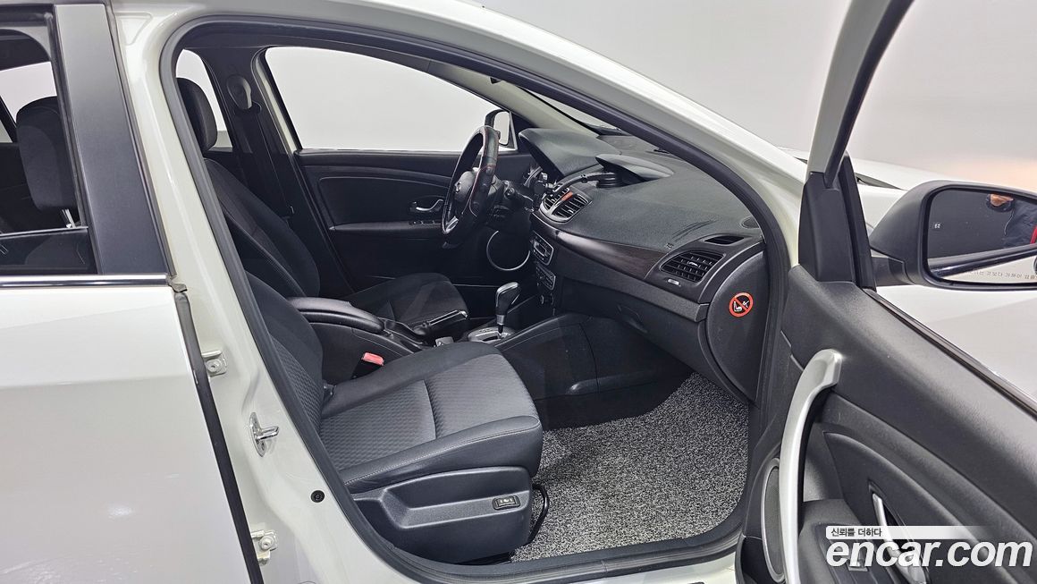 Renault-KoreaSamsung SM3 2010