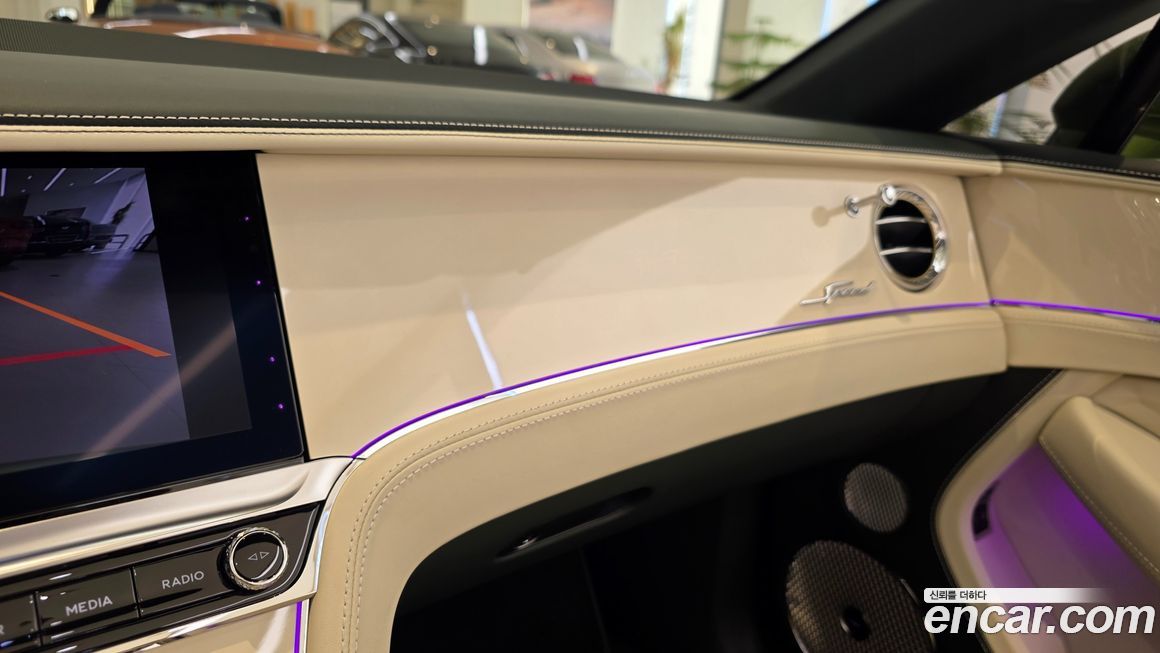 Bentley Continental 2025