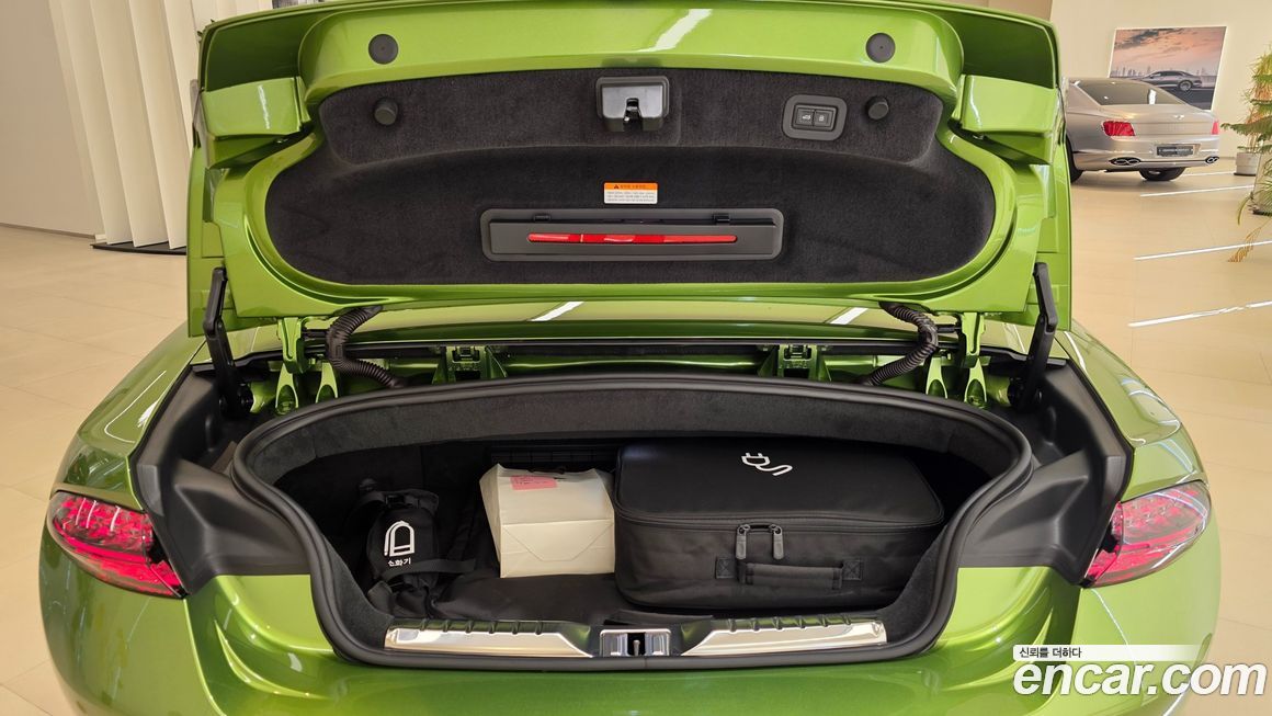 Bentley Continental 2025