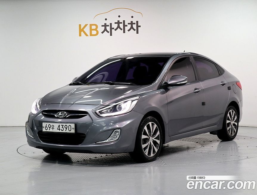 Hyundai Accent 2015