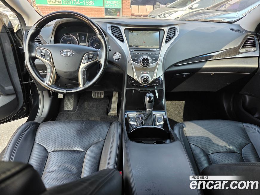 Hyundai Grandeur 2011