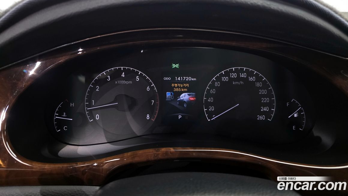 Hyundai Genesis 2010