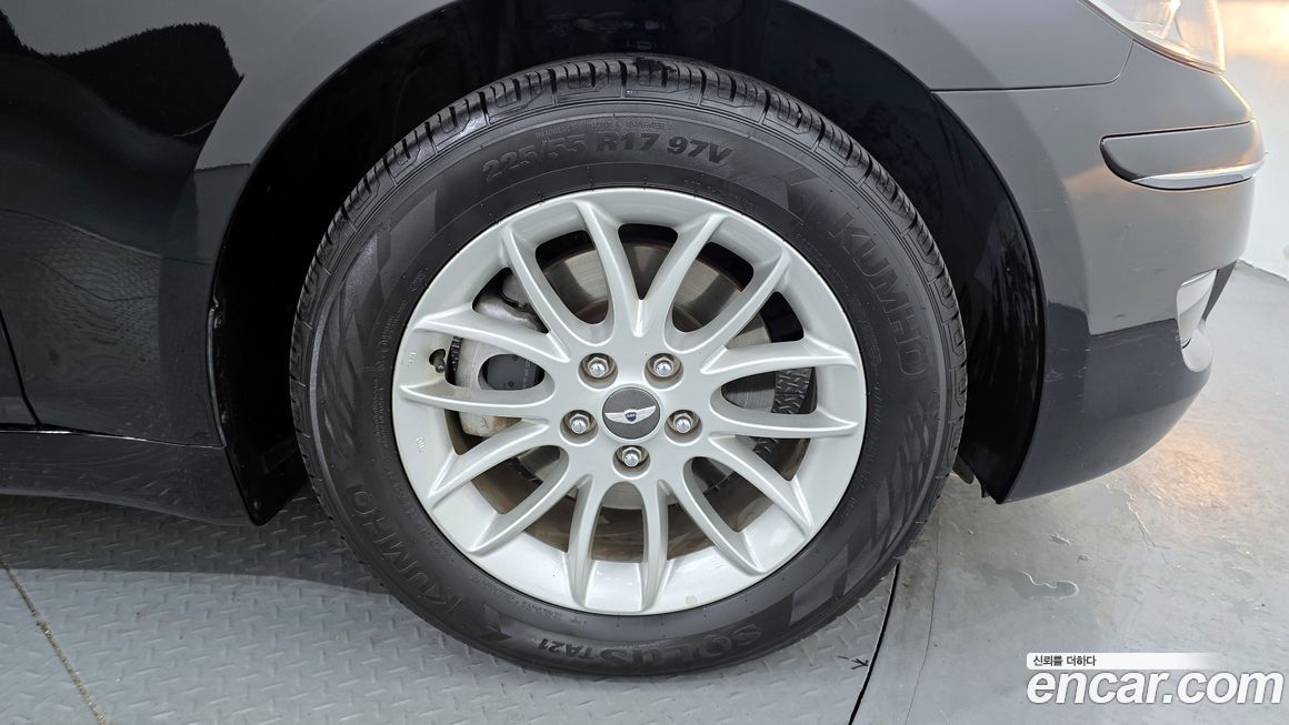 Hyundai Genesis 2010