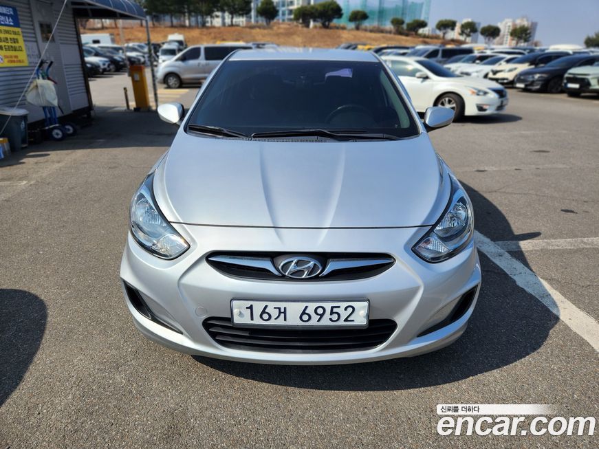 Hyundai Accent 2011