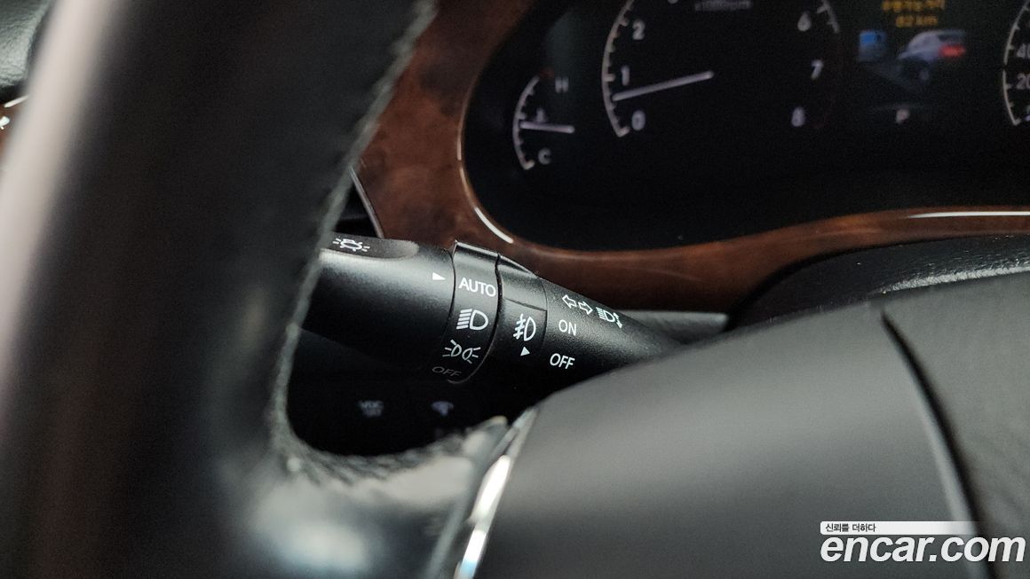 Hyundai Genesis 2011