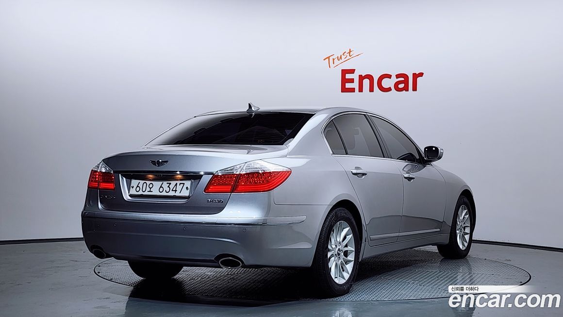 Hyundai Genesis 2011