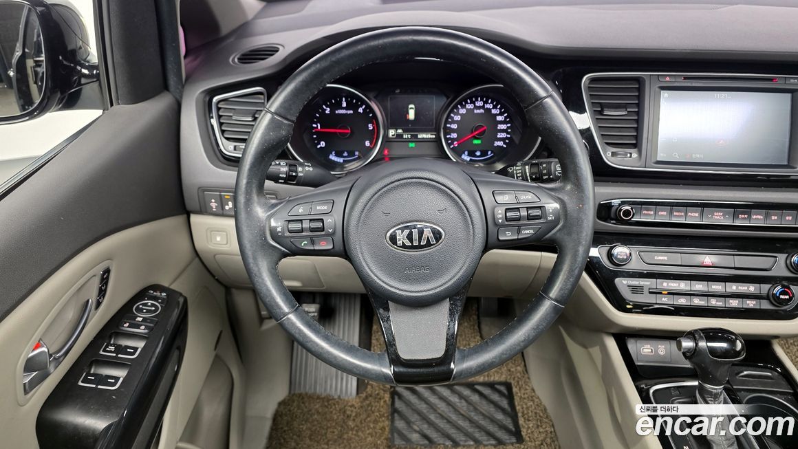 Kia Canival 2015
