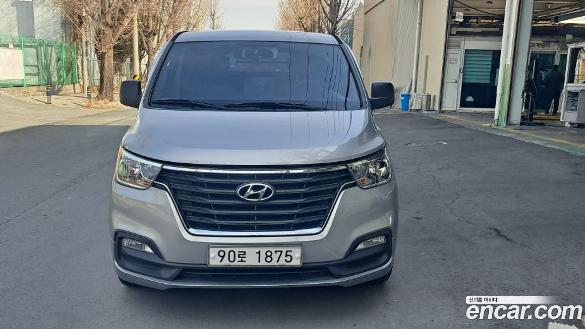 Hyundai Starex 2018