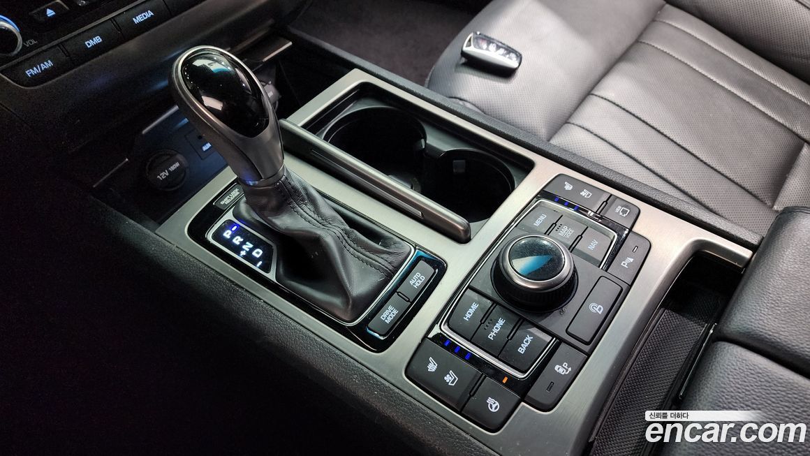 Hyundai Genesis 2016