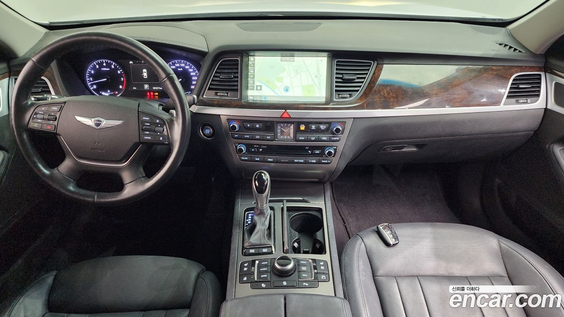 Hyundai Genesis 2016