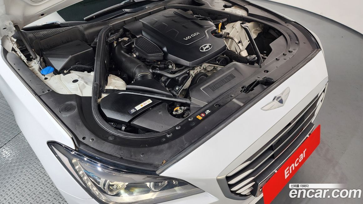 Hyundai Genesis 2016