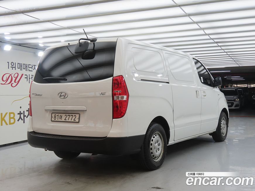 Hyundai Starex 2021