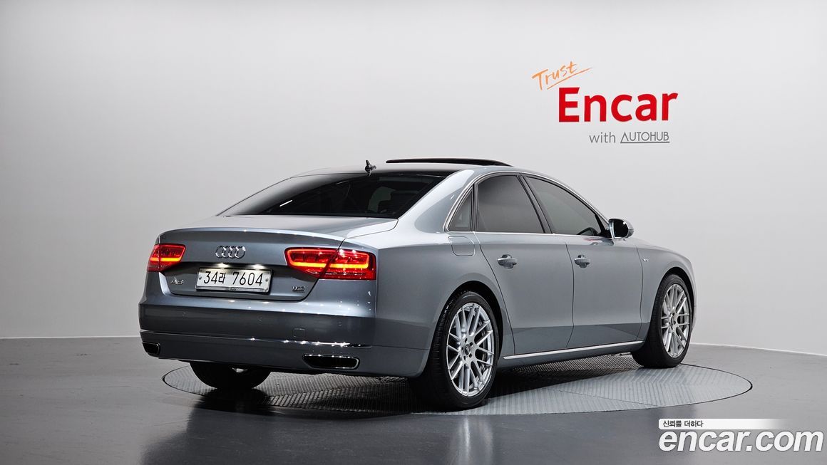 Audi A8 2012